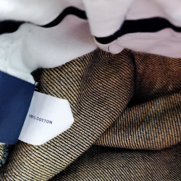 Gap Classic Pleated 100% Cotton Jean Pants  Size 6 - Picture 4 of 12